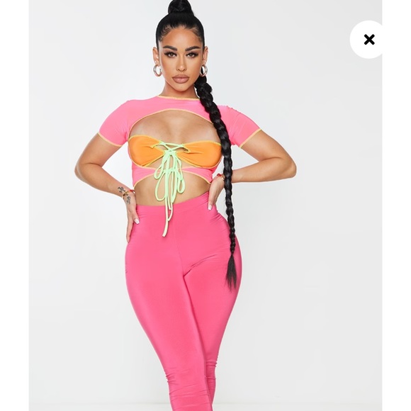 Pretty Little Thing Shape Pink Cut Out Crop Top - Picture 2 of 12